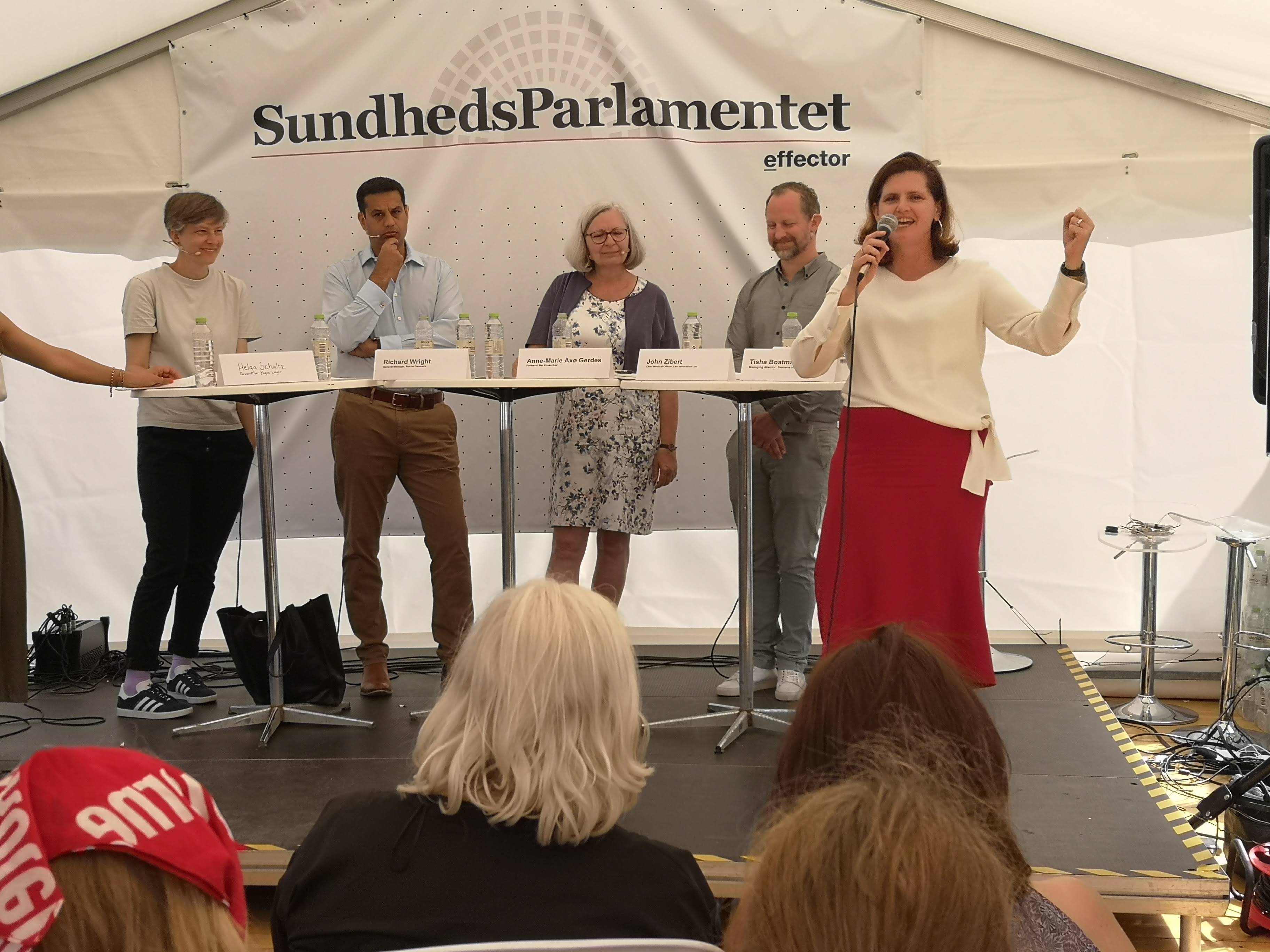 Robot ELLER læge? Nej, robot OG læge